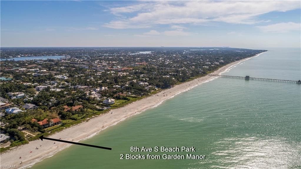 211 8th Ave S 211a, Naples, FL 34102-18