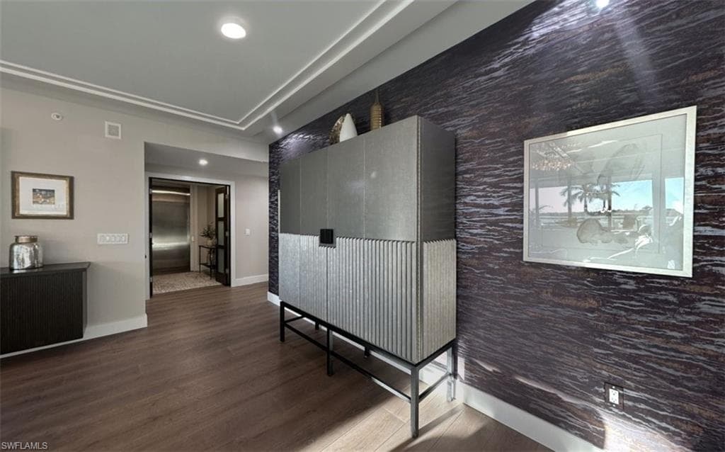 13915 Old Coast Rd 301, Naples, FL 34110-9