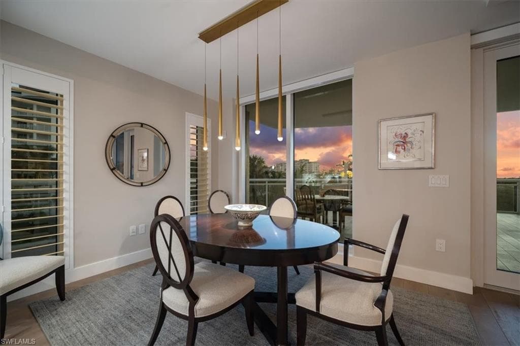 13915 Old Coast Rd 301, Naples, FL 34110-19