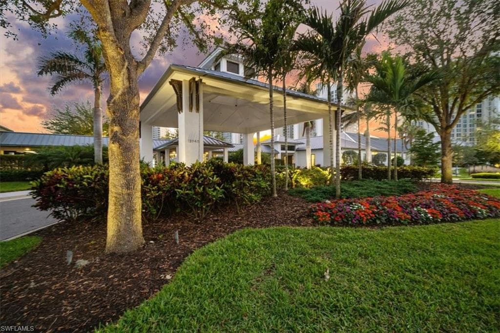 13915 Old Coast Rd 301, Naples, FL 34110-35