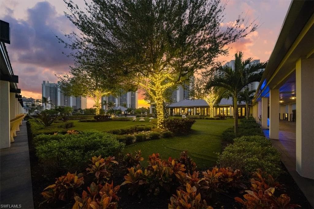 13915 Old Coast Rd 301, Naples, FL 34110-36