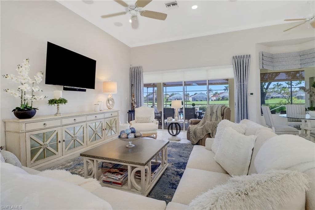 8768 Mustang Island Cir, Naples, FL 34113-10