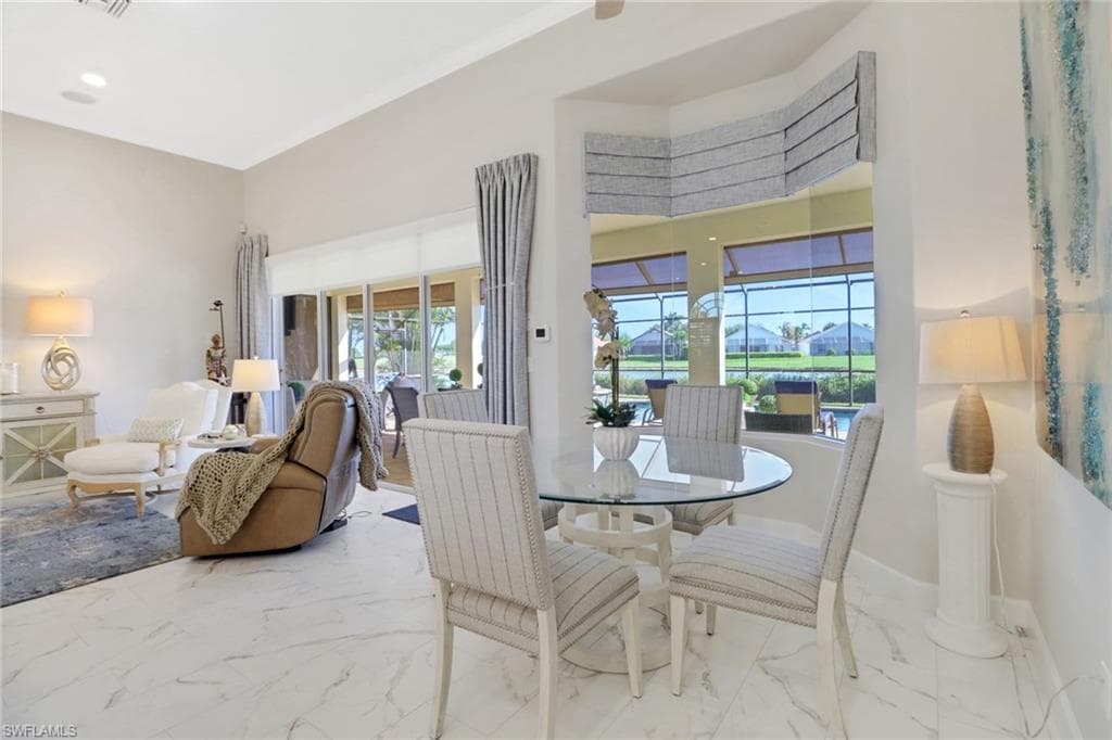 8768 Mustang Island Cir, Naples, FL 34113-11