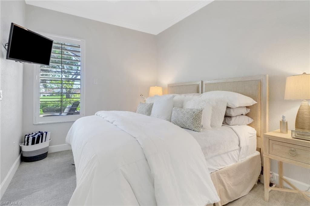 8768 Mustang Island Cir, Naples, FL 34113-14