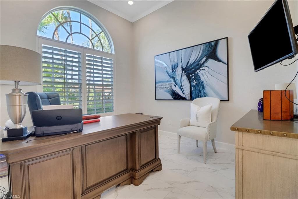 8768 Mustang Island Cir, Naples, FL 34113-16