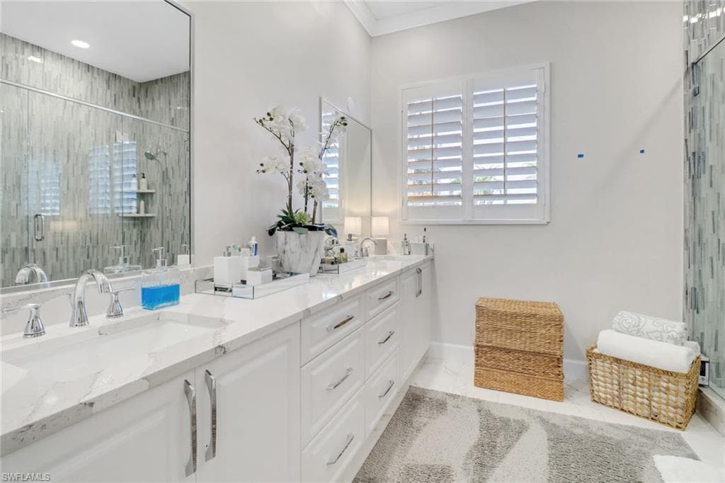 8768 Mustang Island Cir, Naples, FL 34113-19