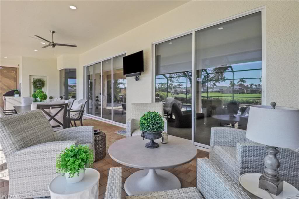 8768 Mustang Island Cir, Naples, FL 34113-28