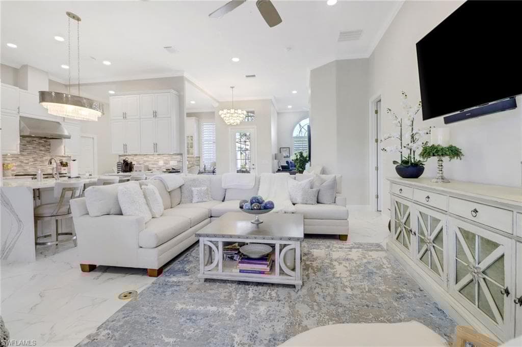 8768 Mustang Island Cir, Naples, FL 34113-7