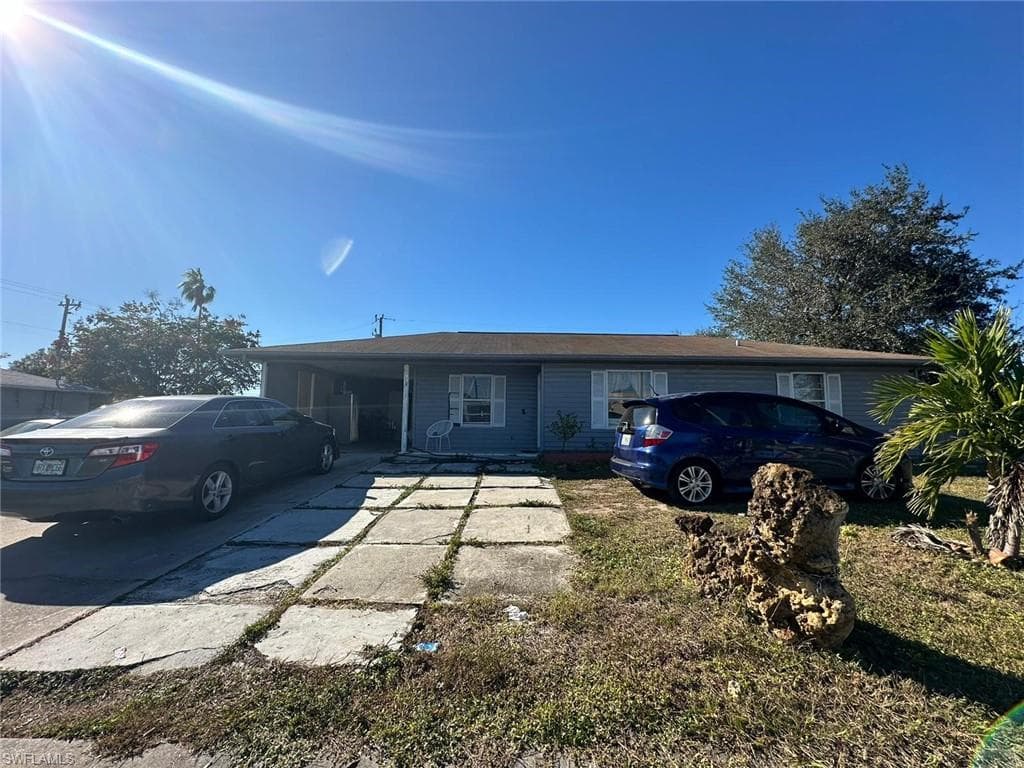 1003 Joel Blvd, Lehigh Acres, FL 33936-5