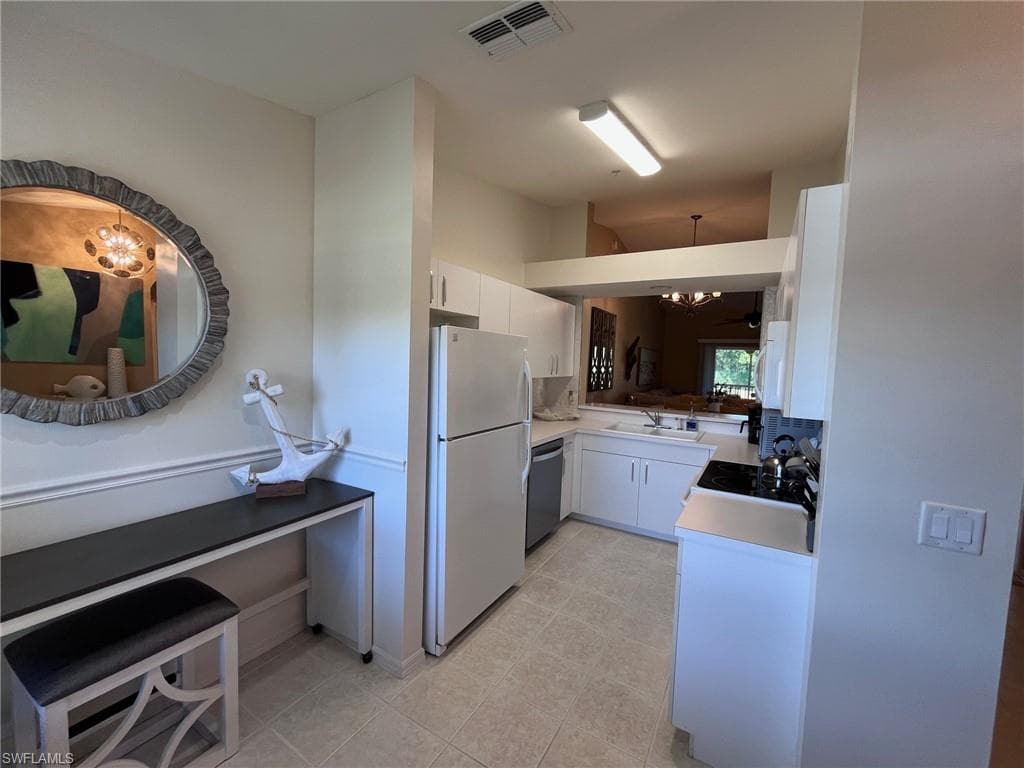 2805 Cypress Trace Cir 204, Naples, FL 34119-6