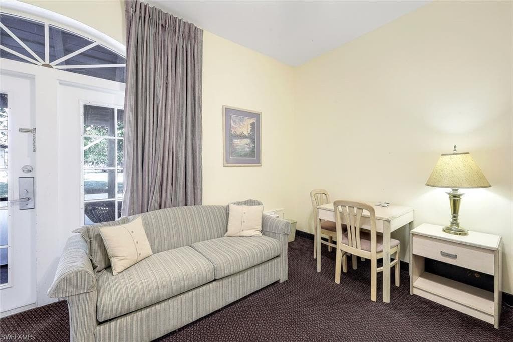 25000 Tamiami Trl E E162, Naples, FL 34114-12