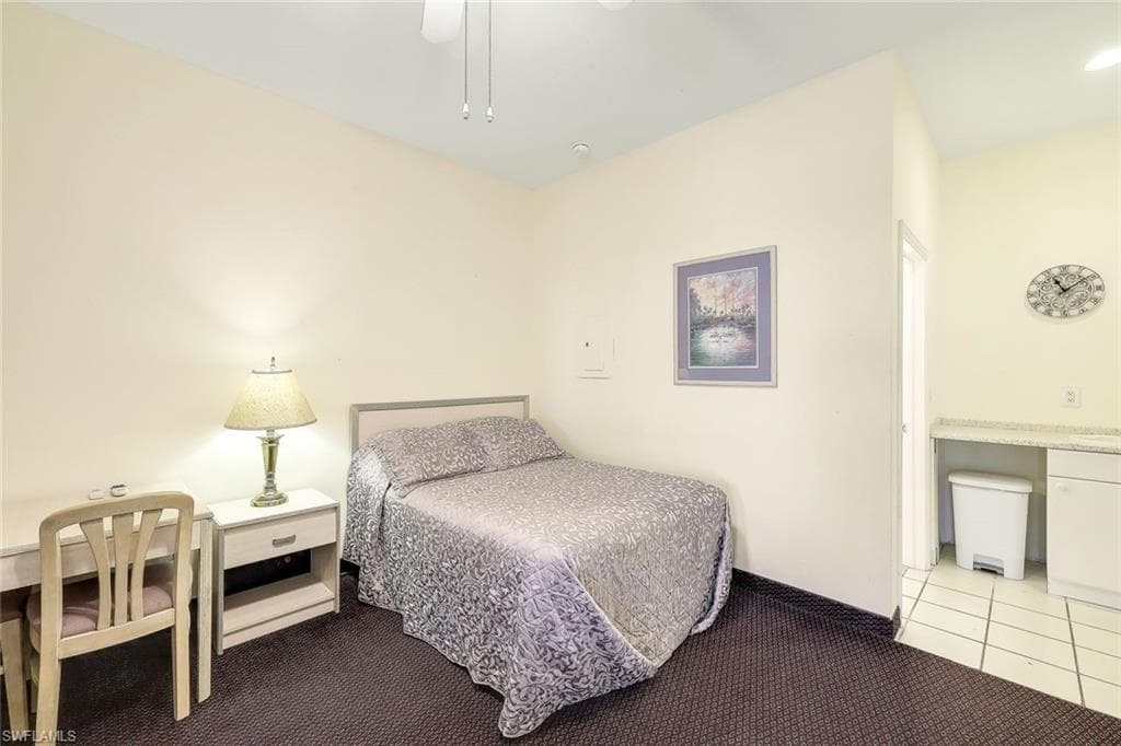 25000 Tamiami Trl E E162, Naples, FL 34114-13