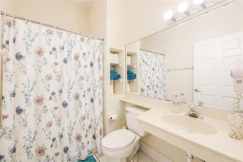 25000 Tamiami Trl E E162, Naples, FL 34114-16