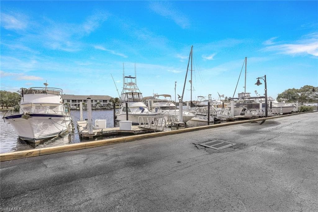25000 Tamiami Trl E E162, Naples, FL 34114-3