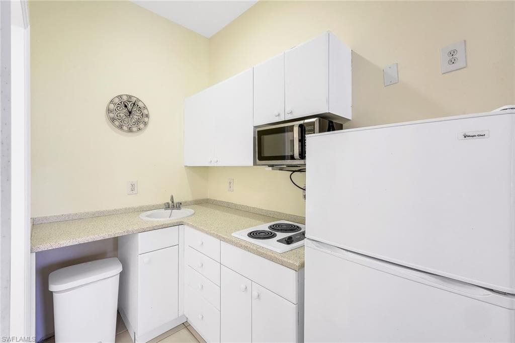 25000 Tamiami Trl E E162, Naples, FL 34114-7
