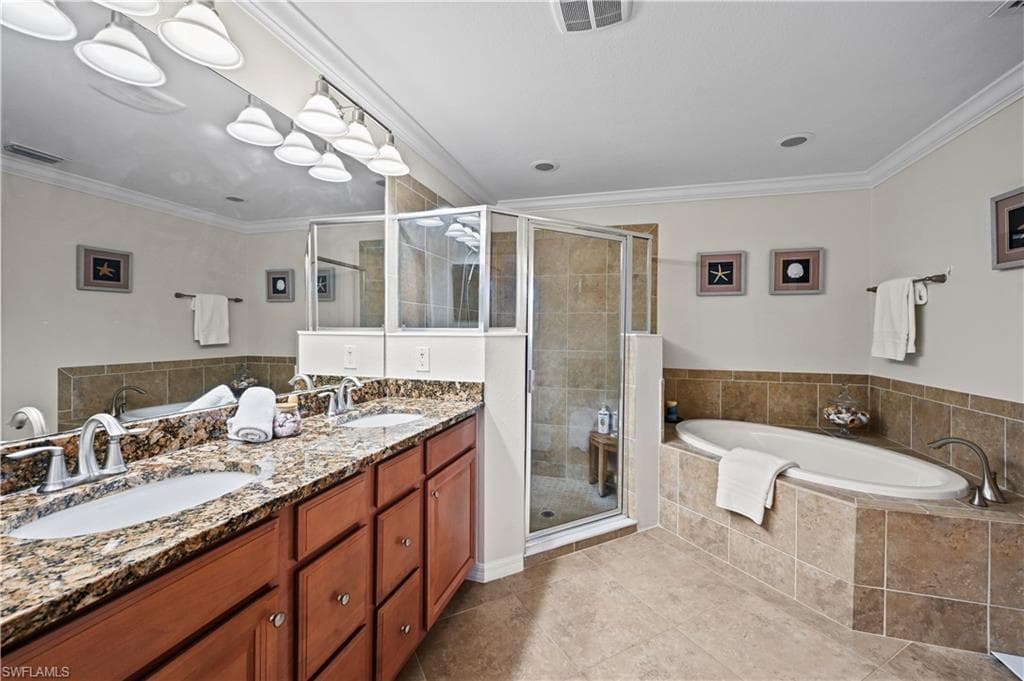 3159 Serena Ln 102, Naples, FL 34114-22