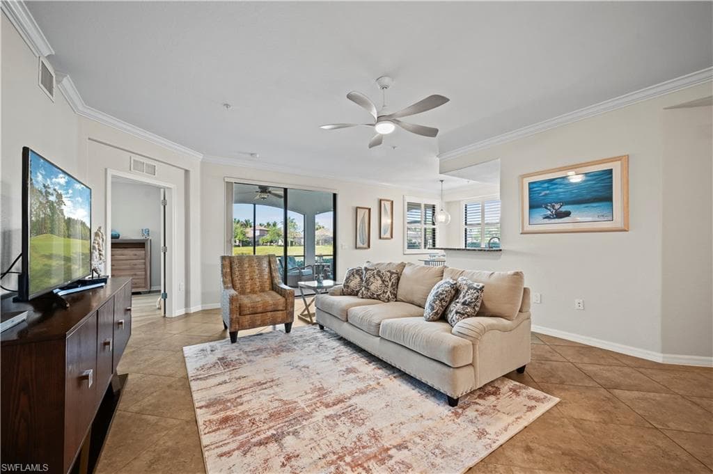 3159 Serena Ln 102, Naples, FL 34114-8