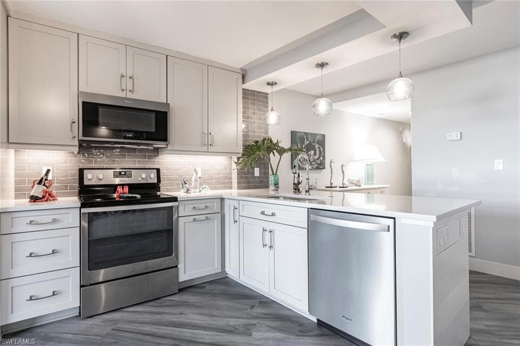 1085 Bald Eagle Dr B205, Marco Island, FL 34145-9