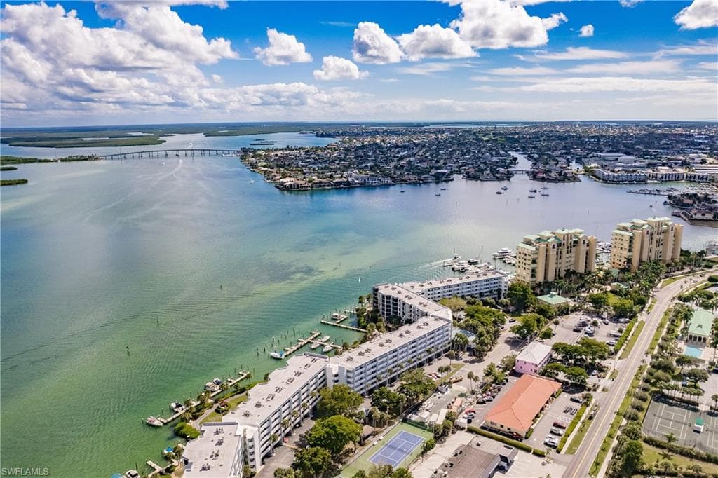 1085 Bald Eagle Dr B205, Marco Island, FL 34145-27