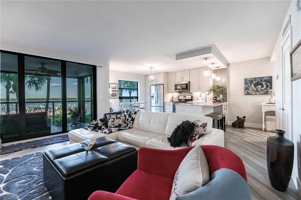1085 Bald Eagle Dr B205, Marco Island, FL 34145-2