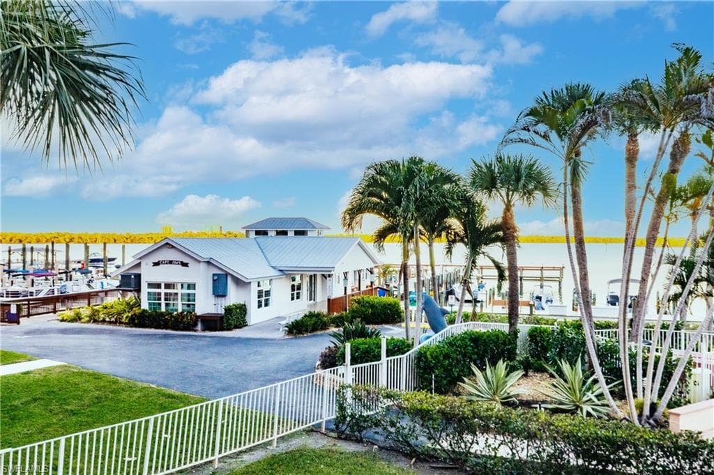1085 Bald Eagle Dr B205, Marco Island, FL 34145-32