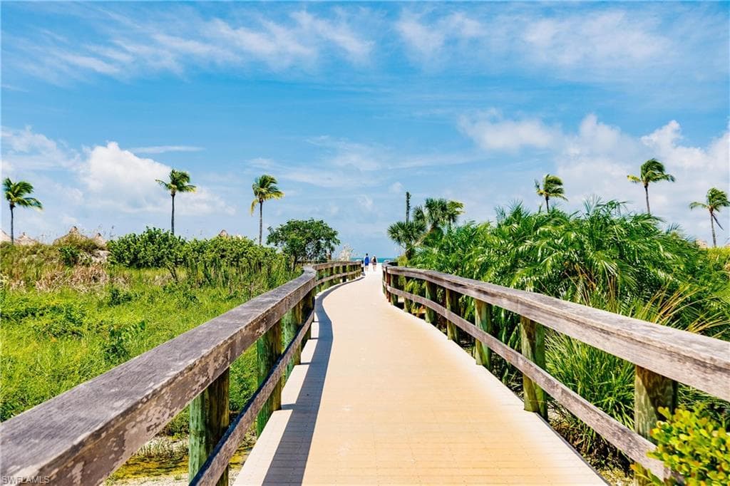1085 Bald Eagle Dr B205, Marco Island, FL 34145-49