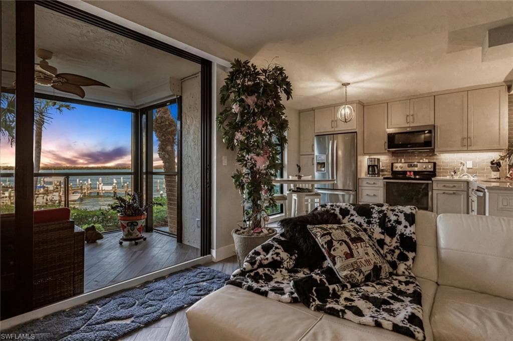 1085 Bald Eagle Dr B205, Marco Island, FL 34145-7