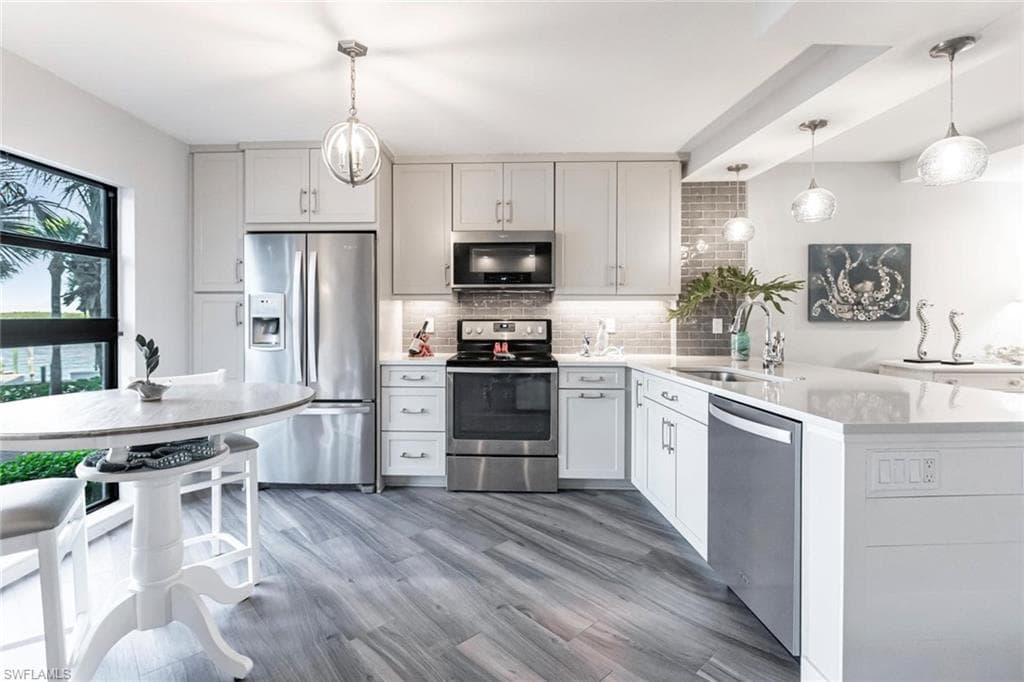 1085 Bald Eagle Dr B205, Marco Island, FL 34145-8