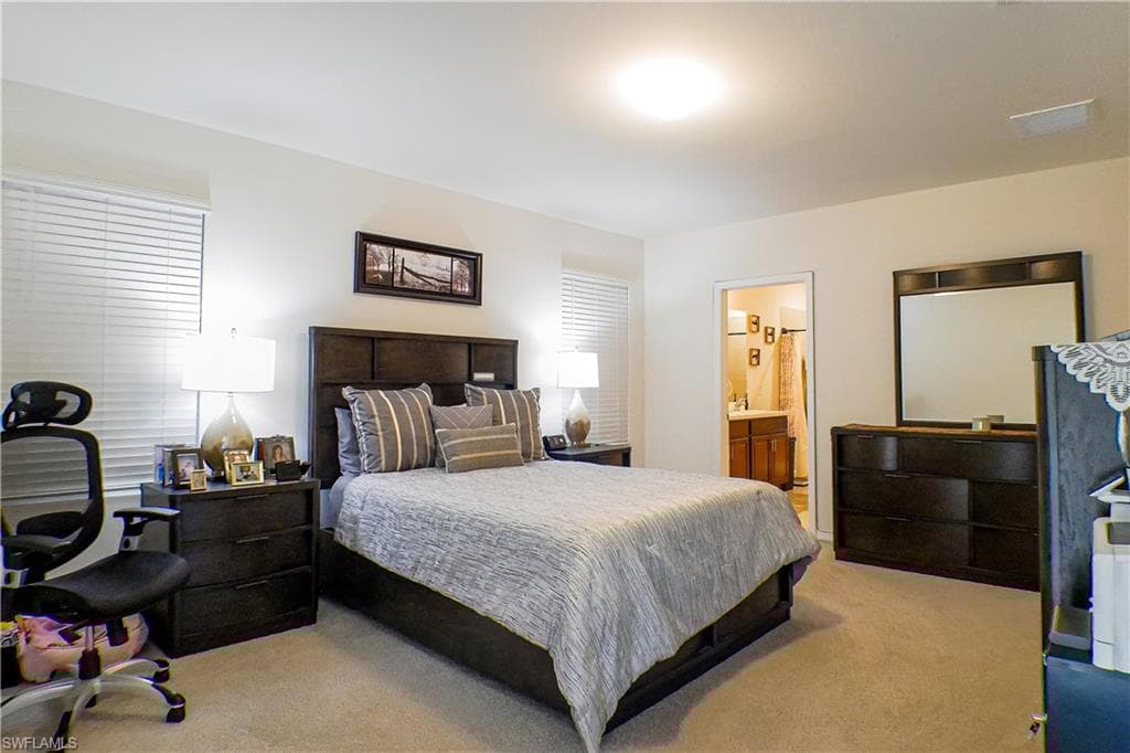 226 4th Ter, Cape Coral, FL 33993-18