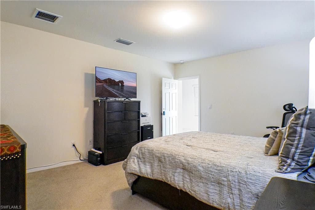226 4th Ter, Cape Coral, FL 33993-19