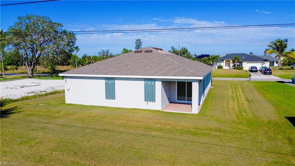 226 4th Ter, Cape Coral, FL 33993-25