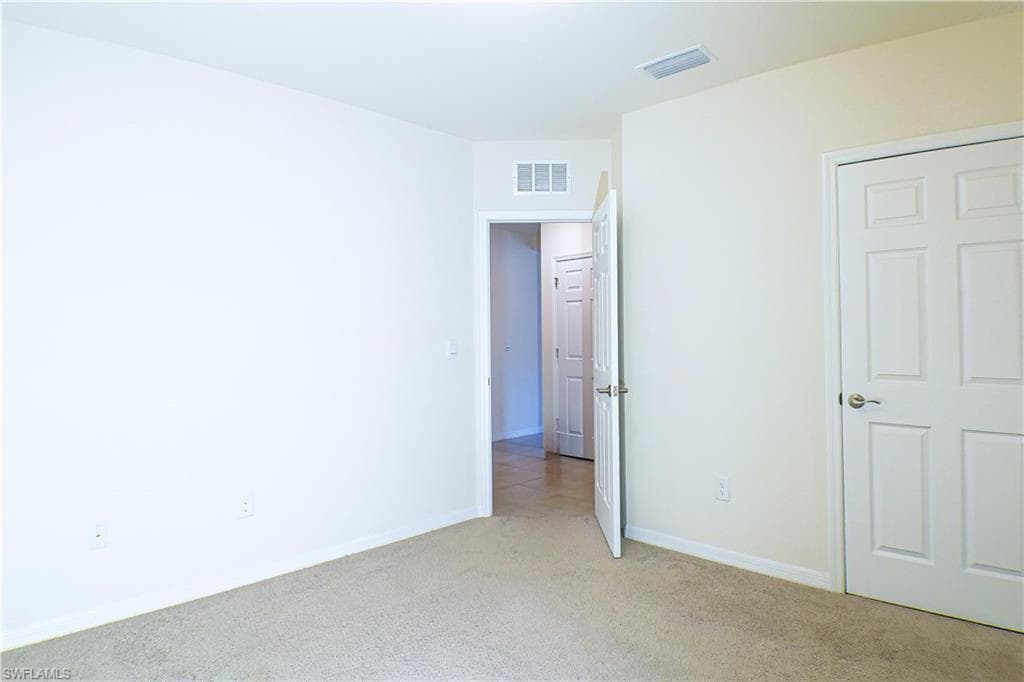 226 4th Ter, Cape Coral, FL 33993-6