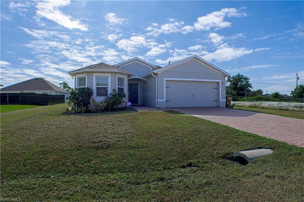 226 4th Ter, Cape Coral, FL 33993-8