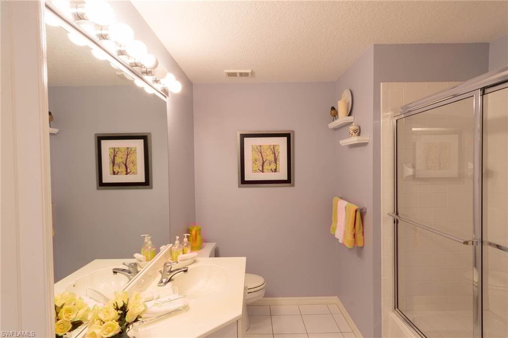 13100 Hamilton Harbour Dr G11, Naples, FL 34110-19