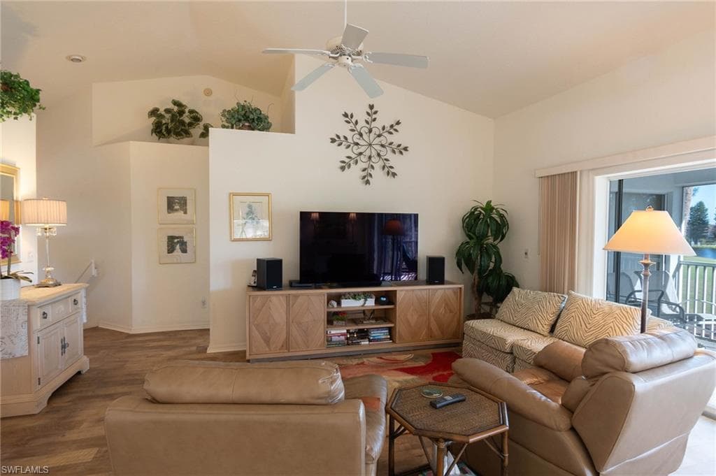 13100 Hamilton Harbour Dr G11, Naples, FL 34110-3