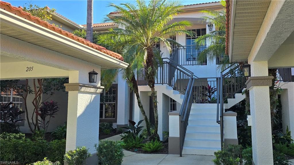 11041 Corsia Trieste Way 205, Bonita Springs, FL 34135-2