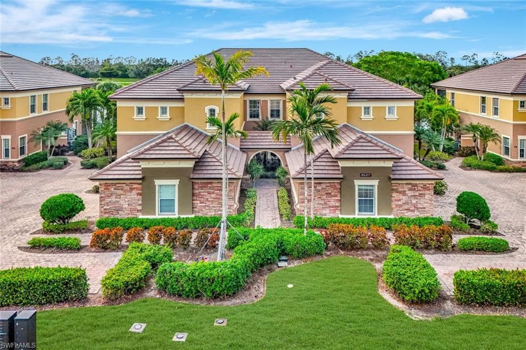 9537 Ironstone Ter 202, Naples, FL 34120-30