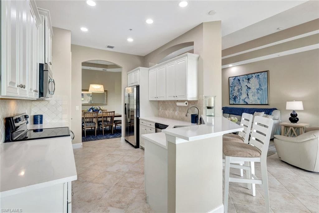 9537 Ironstone Ter 202, Naples, FL 34120-6