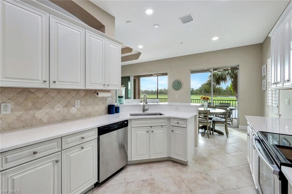 9537 Ironstone Ter 202, Naples, FL 34120-8