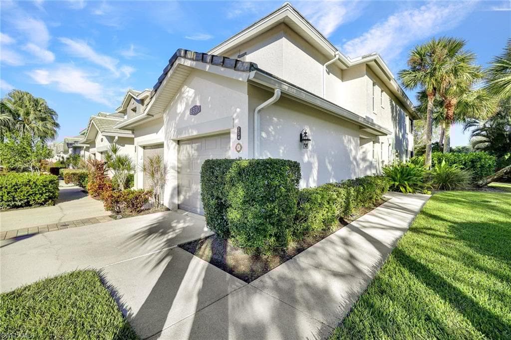 8330 Whisper Trace Way D204, Naples, FL 34114-1