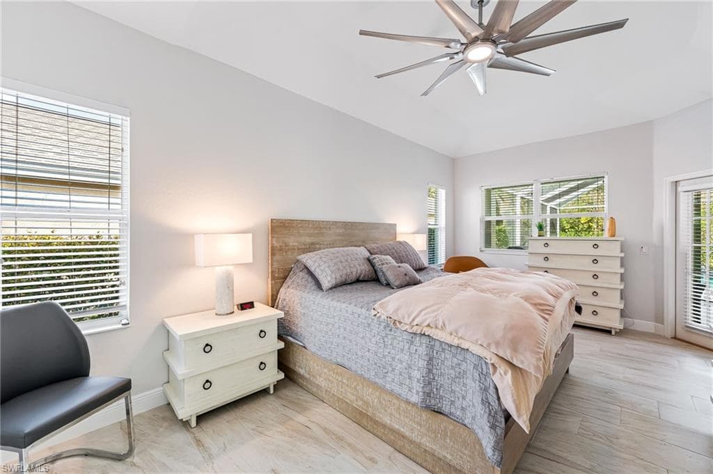 2039 Terrazzo Ln, Naples, FL 34104-17