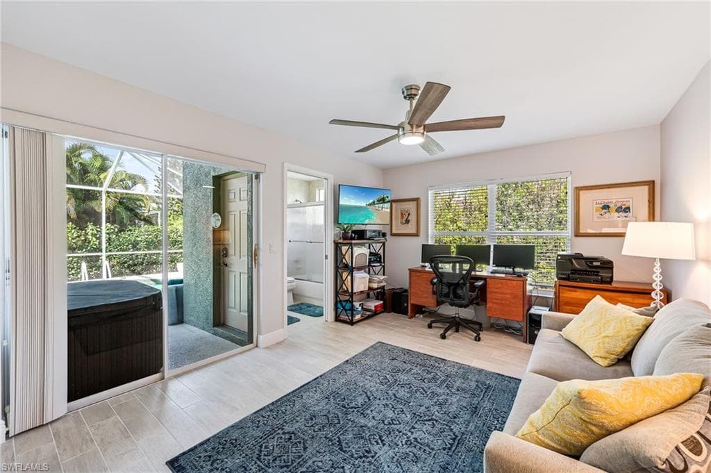 2039 Terrazzo Ln, Naples, FL 34104-25