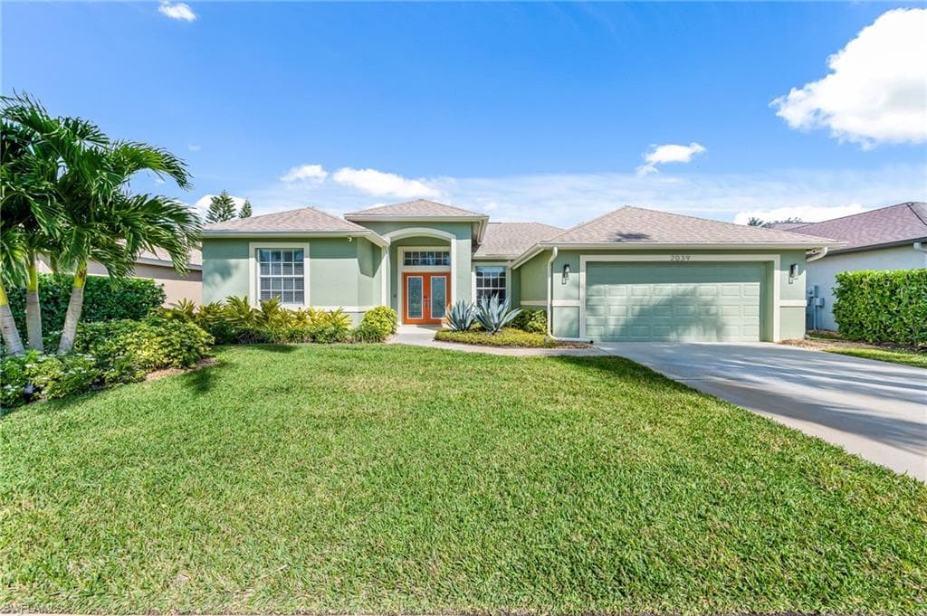 2039 Terrazzo Ln, Naples, FL 34104-1