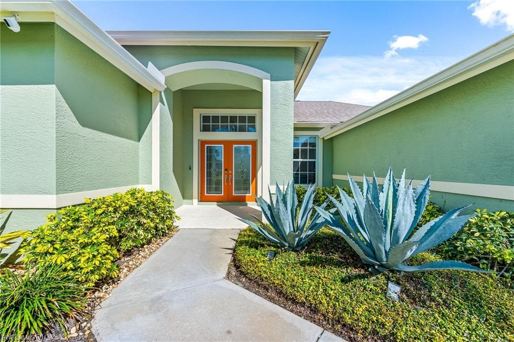 2039 Terrazzo Ln, Naples, FL 34104-2