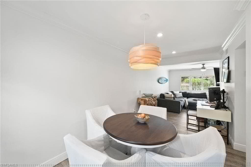 185 4th St S 2, Naples, FL 34102-16