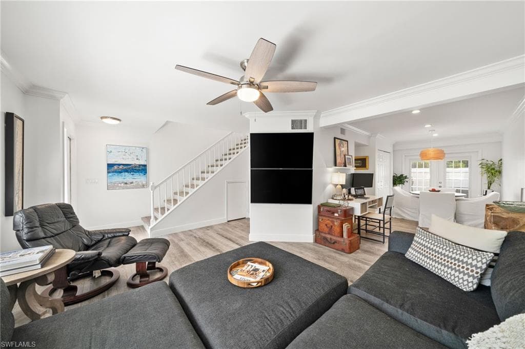 185 4th St S 2, Naples, FL 34102-6