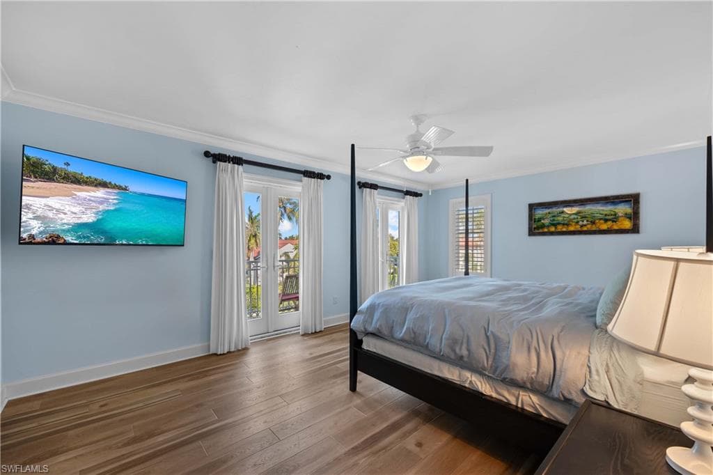 334 8th Ave S 7, Naples, FL 34102-22