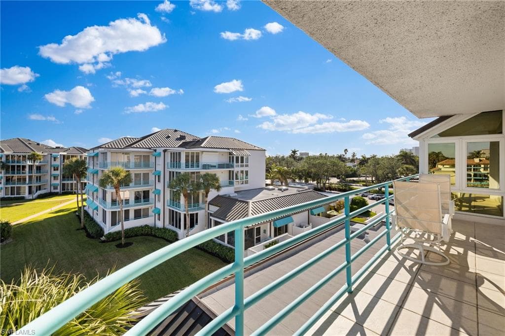 255 Park Shore Dr 3-341, Naples, FL 34103-18