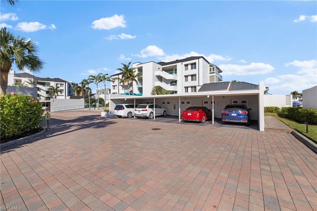 255 Park Shore Dr 3-341, Naples, FL 34103-21