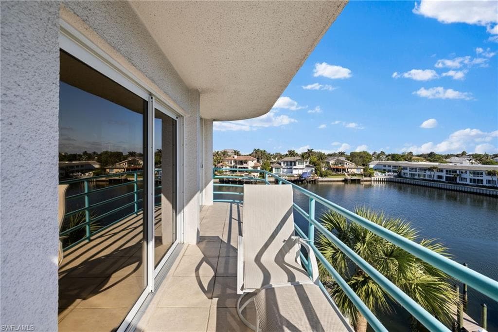 255 Park Shore Dr 3-341, Naples, FL 34103-22